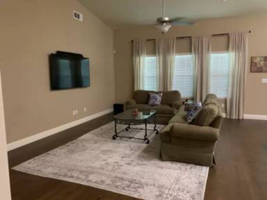 Main picture of 471 Rosewood Ave