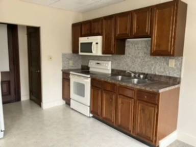 Main picture of 806 Cumberland St