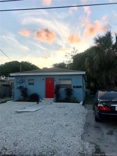 Main picture of 613 NW 15th Ave