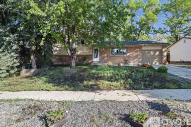 Main picture of 1530 Sanderson Ave