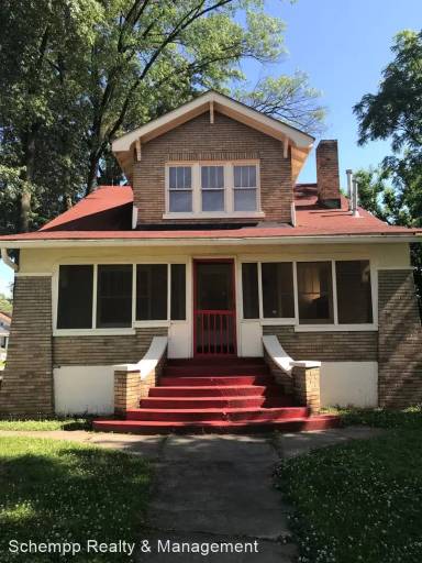 Main picture of 2145 Algonquin Pkwy