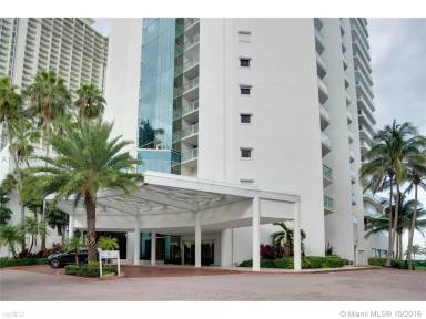 Main picture of Oceania Condo Association III