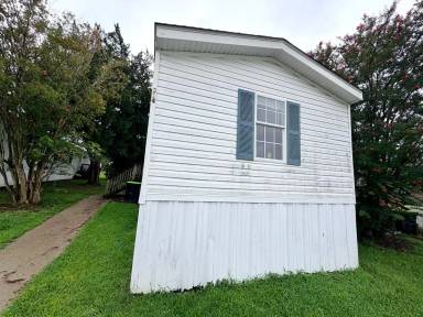 Main picture of 553 Corbin St