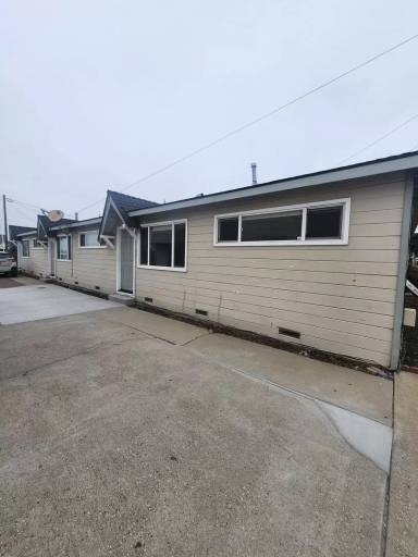 Main picture of 143 N 11th St