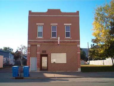 Main picture of 977 W 5th St