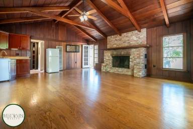 Main picture of 10 Bayview Ct