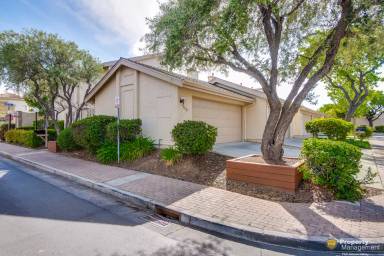Main picture of 20570 Shady Oak Ln