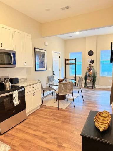 Main picture of 3429 Chestnut Ave