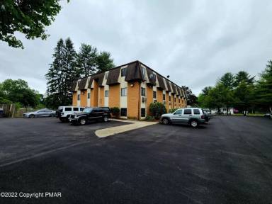 Main picture of 415 King St