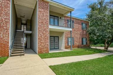Main picture of 155 Aspen Sq