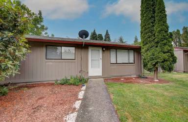 Main picture of 10509 NE 10th St