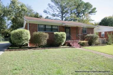 Main picture of 506 Greenacres Dr NW