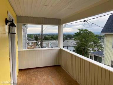 Main picture of 99 Summit St