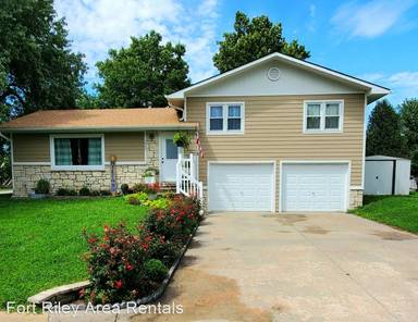 Main picture of 1010 Bayview Cir
