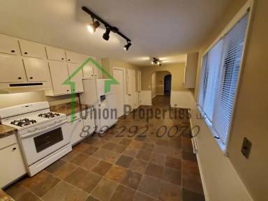 Main picture of 38 W Morgan St