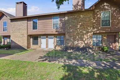 Main picture of 2718 Wimbledon Ct