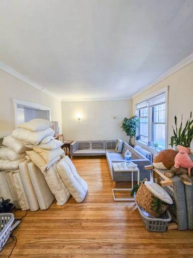 Main picture of 1029-151 W North Shore Ave