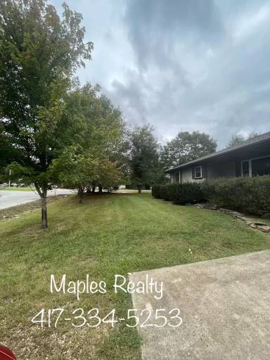 Main picture of 718 Boys Camp Rd