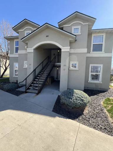 Main picture of Sagecrest Apartments