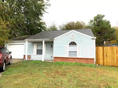 Main picture of 311 E Evergreen Ln