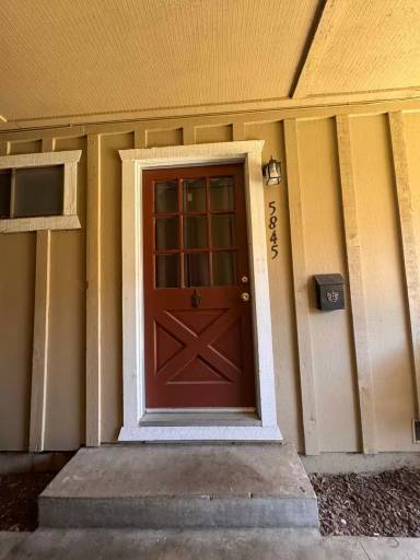 Main picture of 5861-927 S Land Park Dr