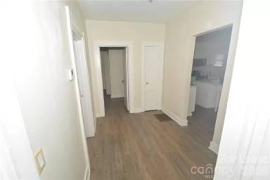 Main picture of 4101 Gossett Ave