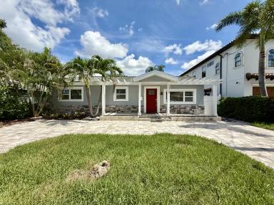 Main picture of 3419 W Empedrado St