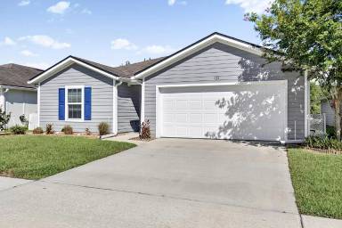 Main picture of 137 Fairway Ct