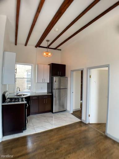 Main picture of 222 Pulaski St