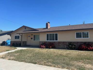 Main picture of 640 W 9th St