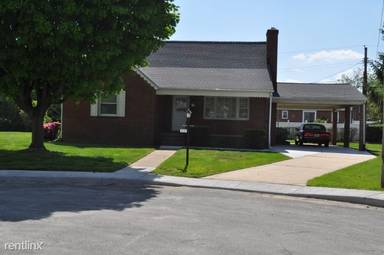Main picture of 110 S Midfield Rd