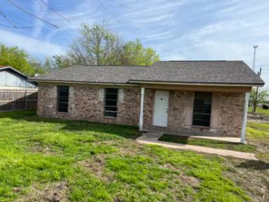 Main picture of 986 NW County Road 2090