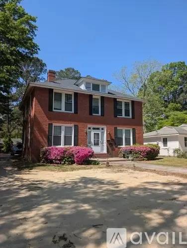 Main picture of 1713 Nash St NW