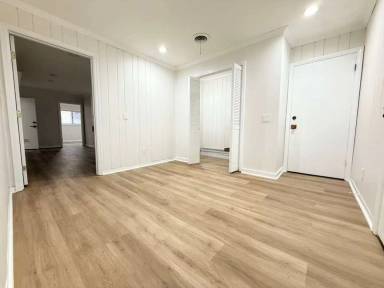 Main picture of 3527 Mayfair Rd