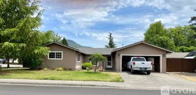 Main picture of 2894 Aldersgate Rd