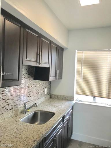 Main picture of 6805 Abbott Ave