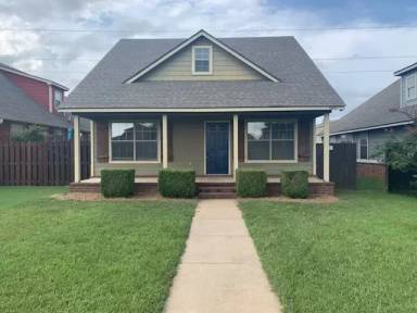 Main picture of 3804 SW Gibson Ave