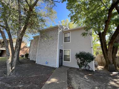 Main picture of 2331 River Oaks Blvd