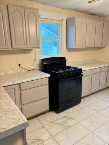 Main picture of 710 E University Ave