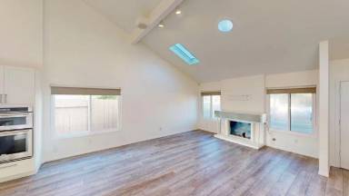 Main picture of 8293 Calle Minas