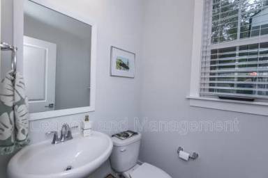 Main picture of 2000 Fleming Woods Rd