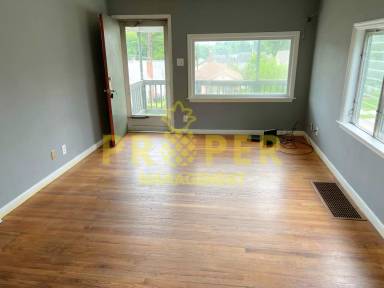 Main picture of 3843 Addison Ave