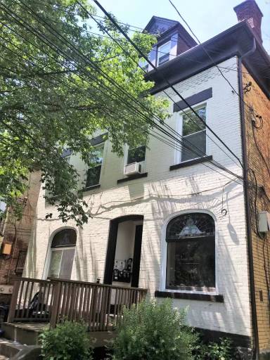 Main picture of 330 Stratford Ave