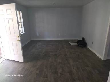 Main picture of 1238A Kennington Ave