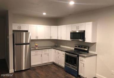 Main picture of 855 E Locust Ave