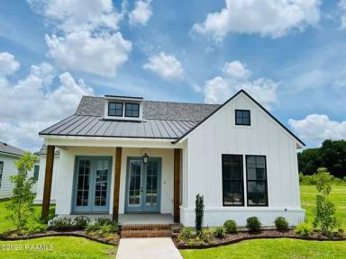 Main picture of 105 Shadow Bend Dr