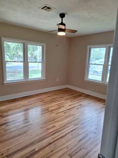Main picture of 2533 NW 1st Ave