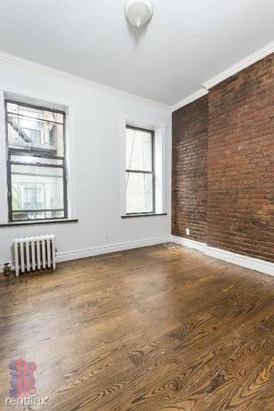 Main picture of 221 E 23rd St