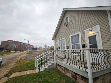Main picture of 937-939 Church St
