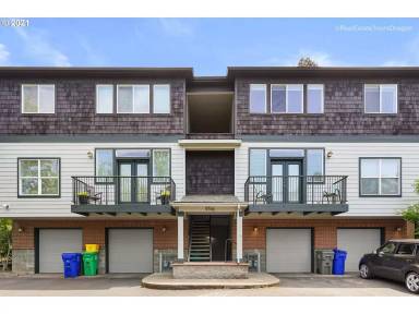 Main picture of 9746 SW 34th Pl